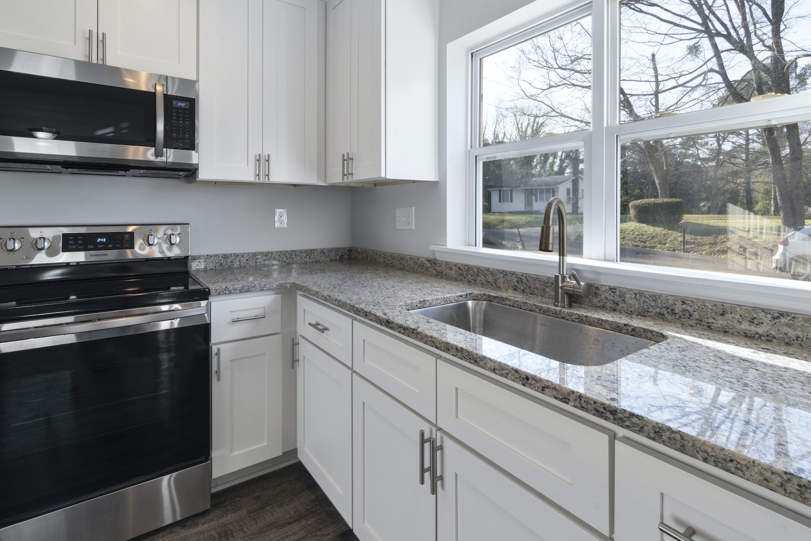 Clear Countertops, Clear Mind: Organizing Your Kitchen Space